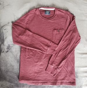 Abercrombie brick tee